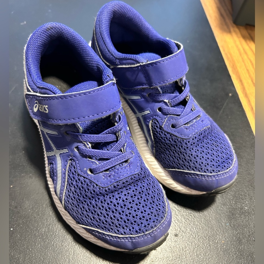 Kid Size ASICS - size 11